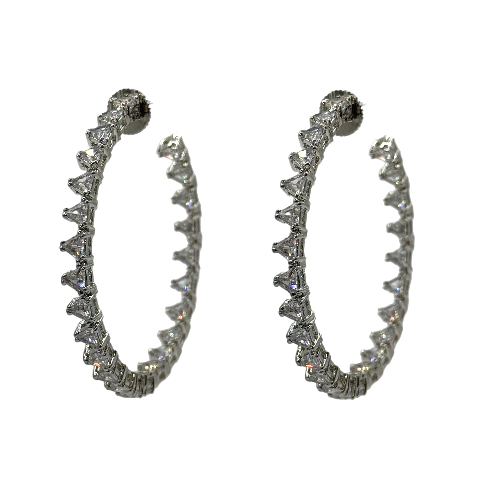 Серьги Swarovski Monaco Blanc выполнены из серебра и инкрустированы белыми кристаллами Swarovski.